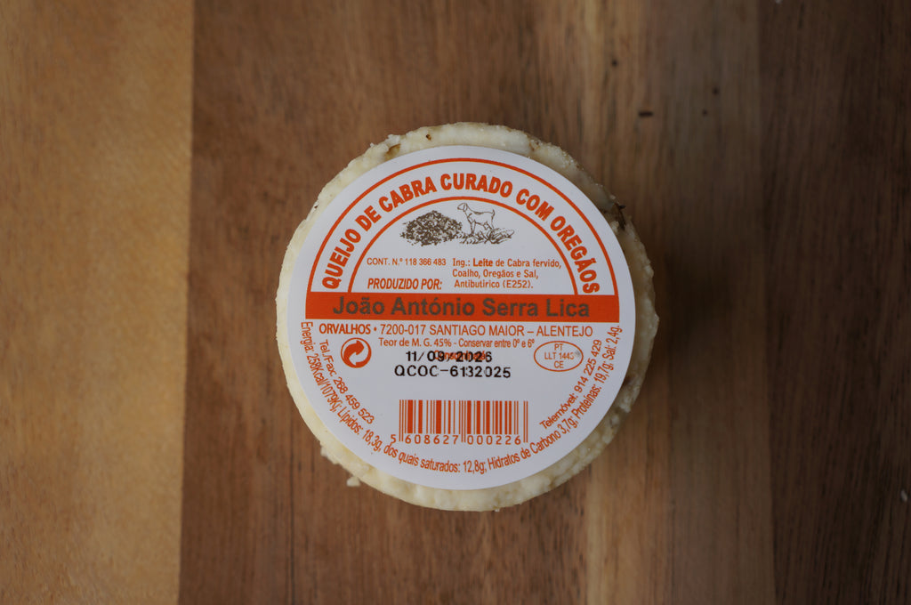 Queijo de Cabra Curado com Oregãos